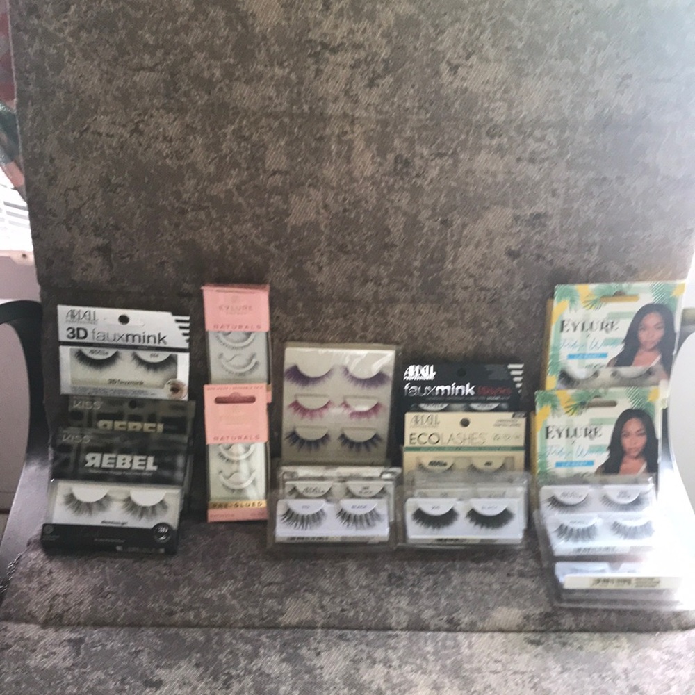 Lot of false eyelashes